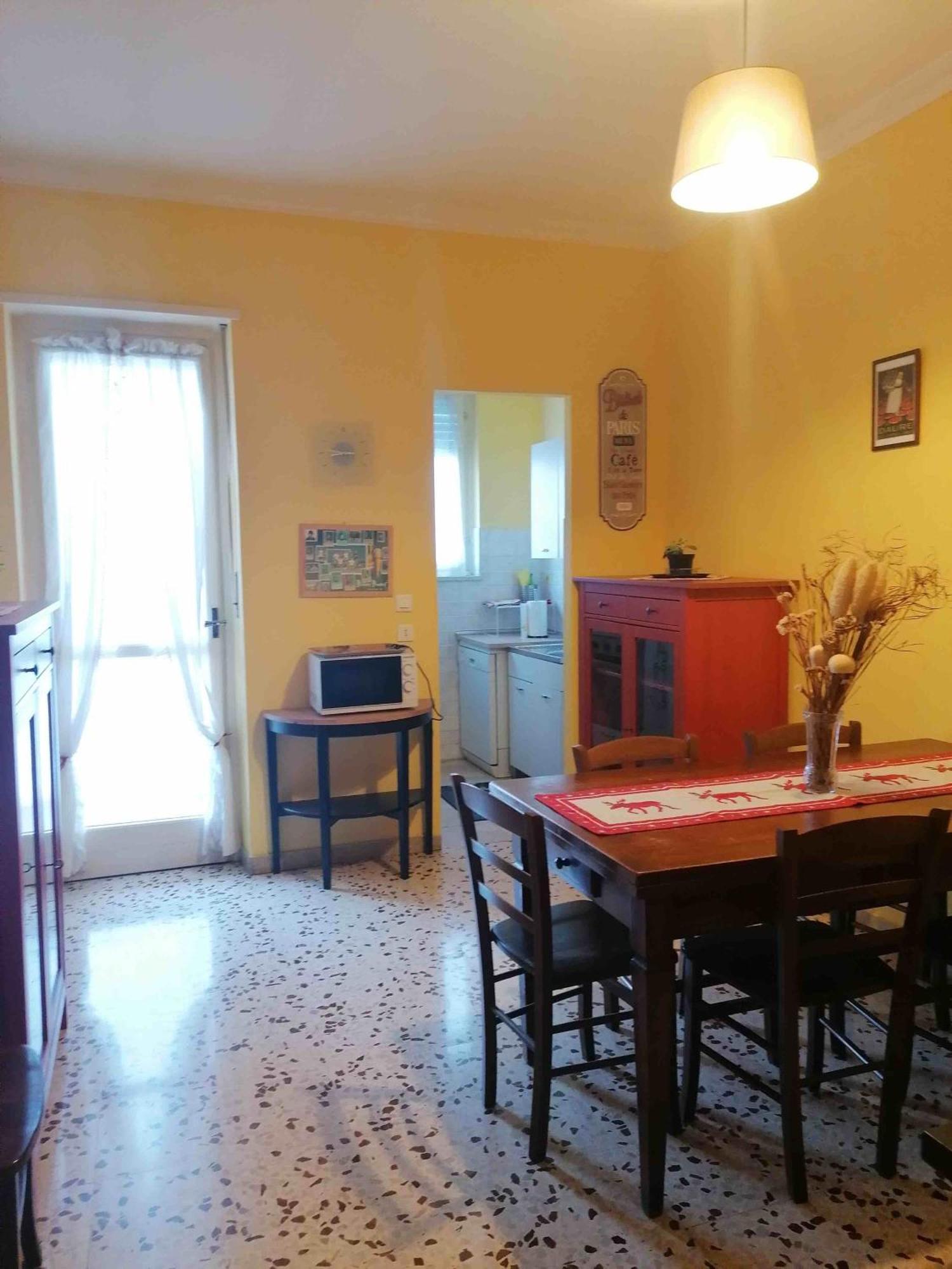 Bellissimo, Elegante Vicino Al Po Apartamento