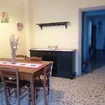 Bellissimo, Elegante Appartamento Vicino Al Po